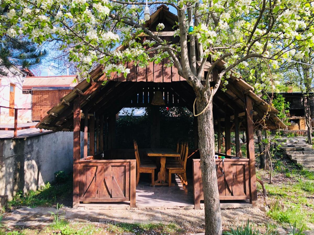 Dil Hill By Sam Bed & Breakfast Dilijan Exterior foto